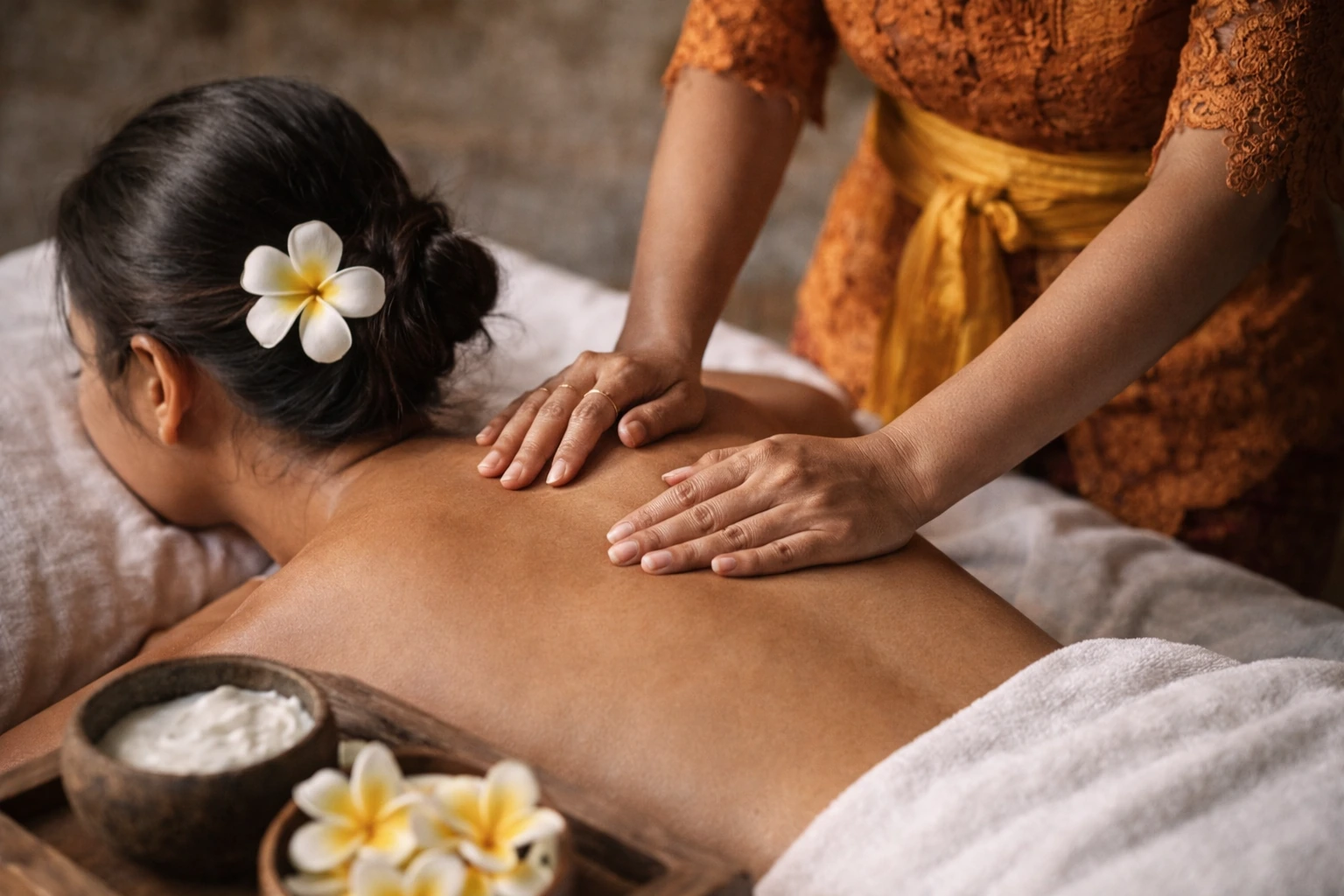 Lunadewi Spa in-room massage at Arkaluna.
